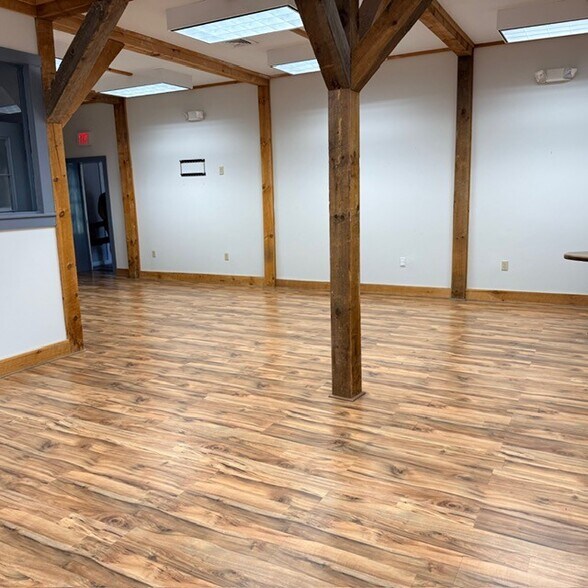 More Photos Of 205 Turnpike Rd, Southborough Storefront Retail Office For Lease