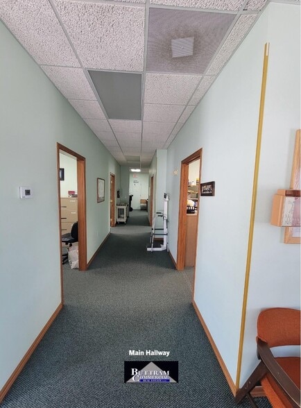 More Photos Of 1206 W Fountain Rd, Webb City Office For Sale
