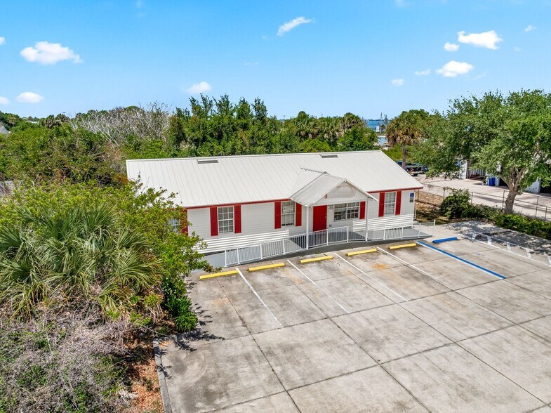 More Photos Of 5660 Micco Rd, Micco Office For Sale