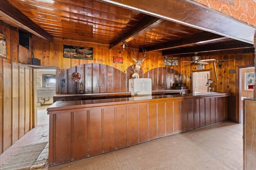 More Photos Of 17604 US-97 Hwy, Weed Apartments For Sale