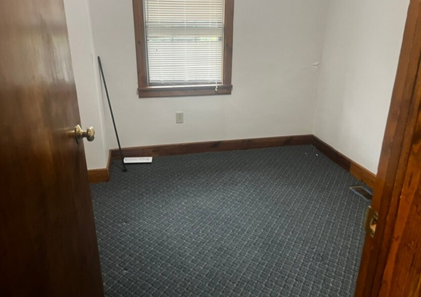More Photos Of 3299 Kemp Rd, Dayton Office For Sale