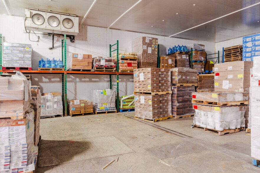 More Photos Of 500 NE 185th St, Miami Refrigeration Cold Storage For Lease