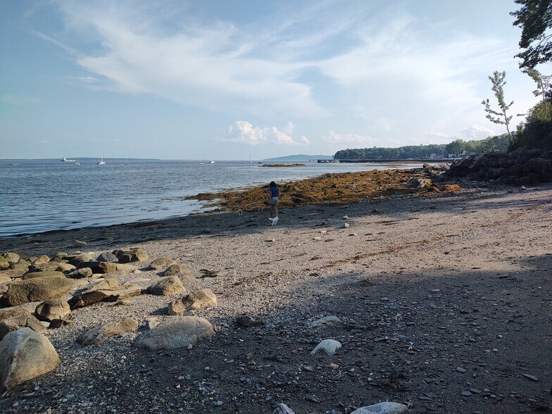 More Photos Of 37-39 E Main St, Searsport Storefront Retail Office For Sale