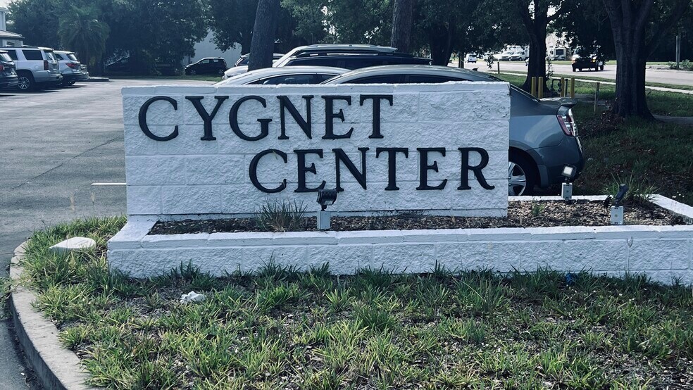 More Photos Of 2107-2129 E 63rd Ave, Bradenton Light Manufacturing For Lease