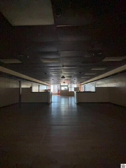 More Photos Of 716 N 12th St, Murray General Retail For Lease