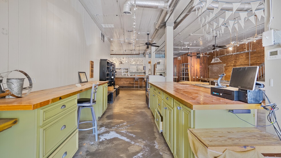 More Photos Of 3840 Highway 42, Locust Grove Restaurant For Sale