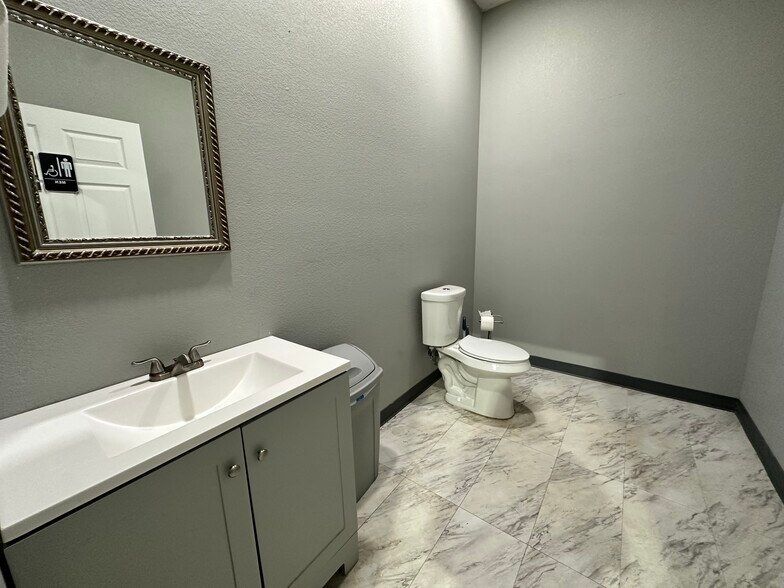 More Photos Of 1013 E New Boston Rd, Nash Warehouse For Sale