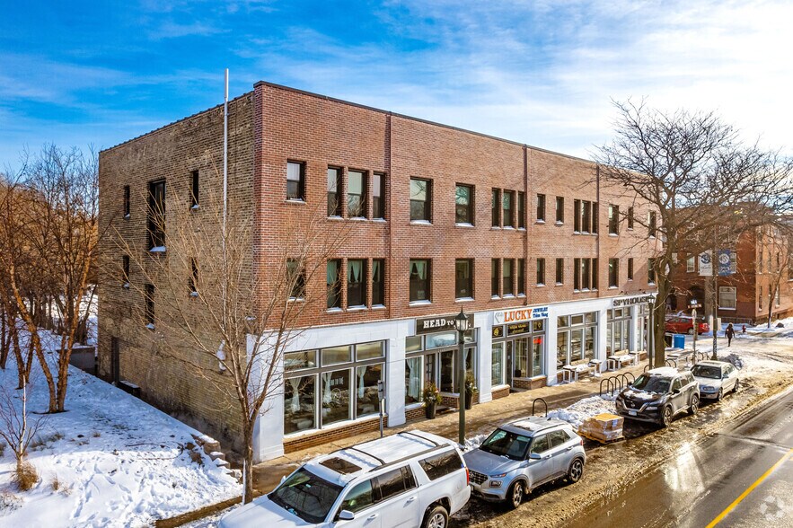 More Photos Of 2443-2451 Nicollet Ave, Minneapolis Apartments For Lease
