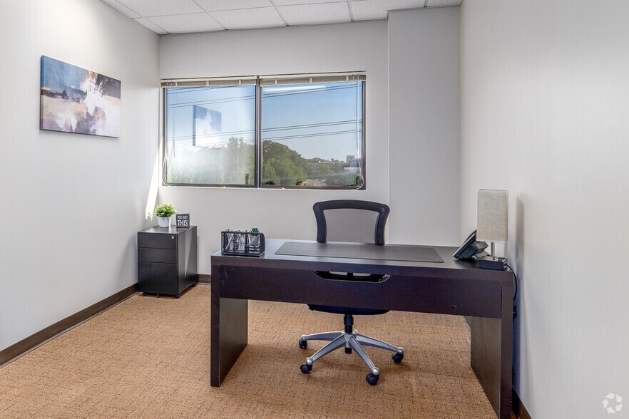 More Photos Of 6135 Park South Dr, Charlotte Coworking Space