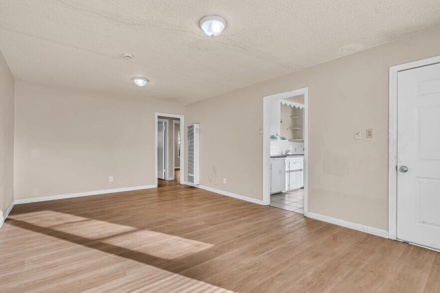 More Photos Of 1146 N Monroe St, Stockton Apartments For Sale