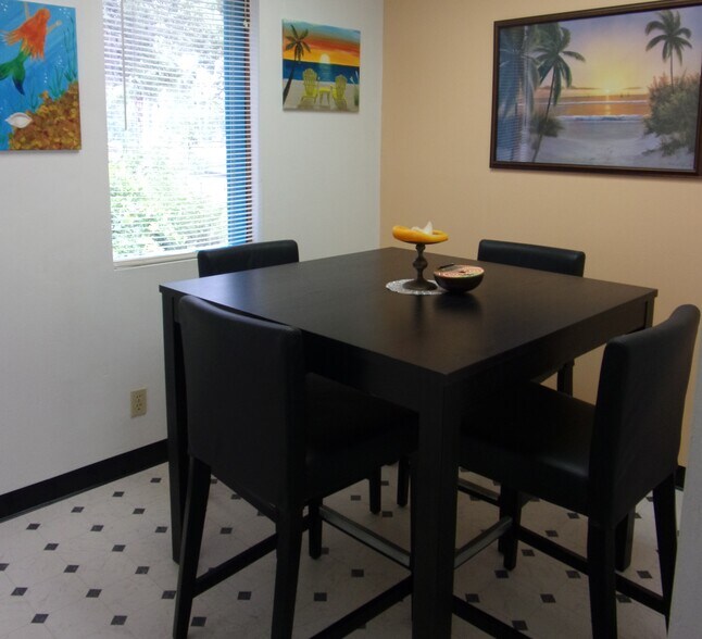 More Photos Of 12425-12427 Clock Tower Pky, Hudson Office For Sale