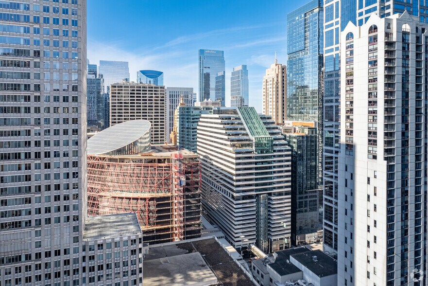 More Photos Of 203 N LaSalle St, Chicago Office For Lease