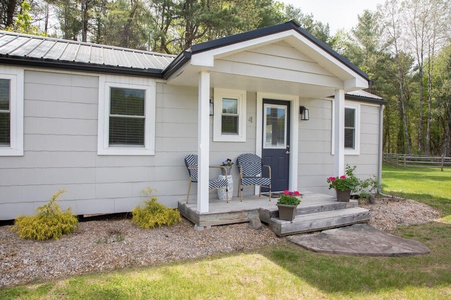 More Photos Of 2445 US-9 Rt, Peru Hotel For Sale