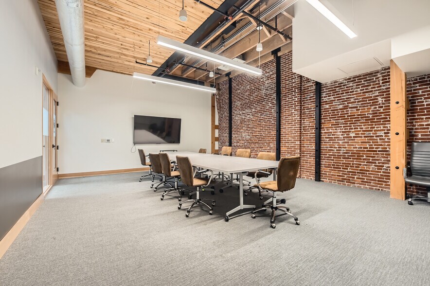 More Photos Of 126 SW 2nd Ave, Portland Loft Creative Space For Lease