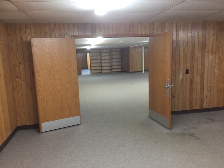 More Photos Of 216 W Chicago St, Jonesville Office For Sale
