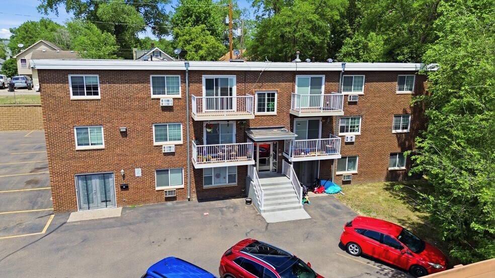 More Photos Of 105 Park St E, South Saint Paul Apartments For Sale