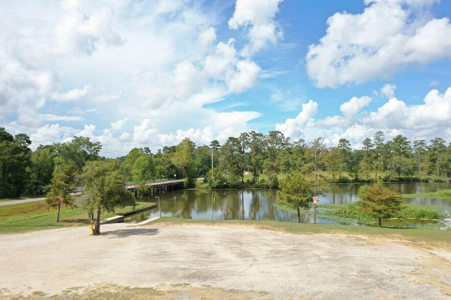 More Photos Of 27400 Pleasure Ln, Huffman Marina For Sale