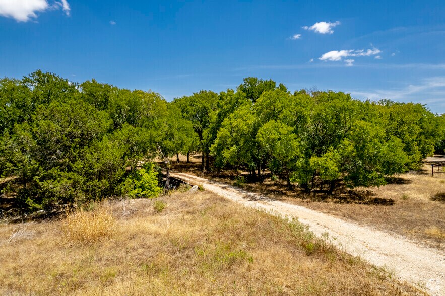 More Photos Of 18711 Interstate 35 N, Schertz Land For Sale
