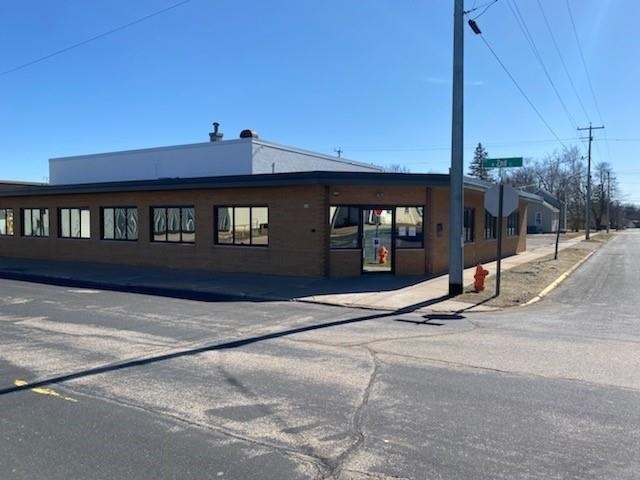 Primary Photo Of 214 W 2nd St, Marshfield Office For Lease