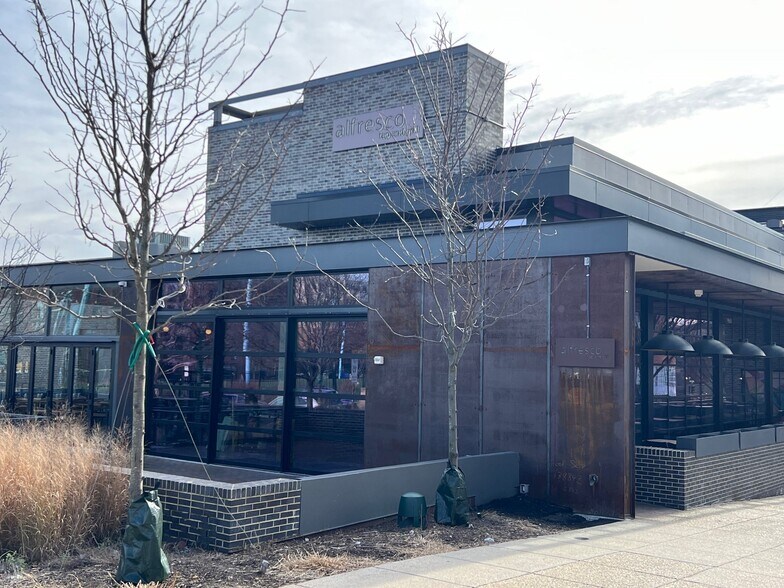 More Photos Of 2009 18th St NW, Washington Restaurant For Lease