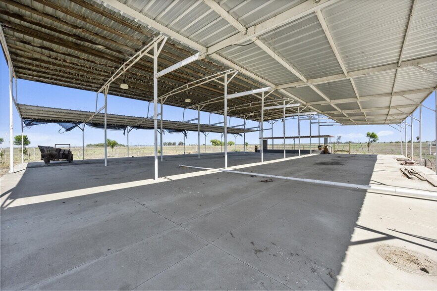 More Photos Of 8661 Herring Rd, Bakersfield Land For Sale