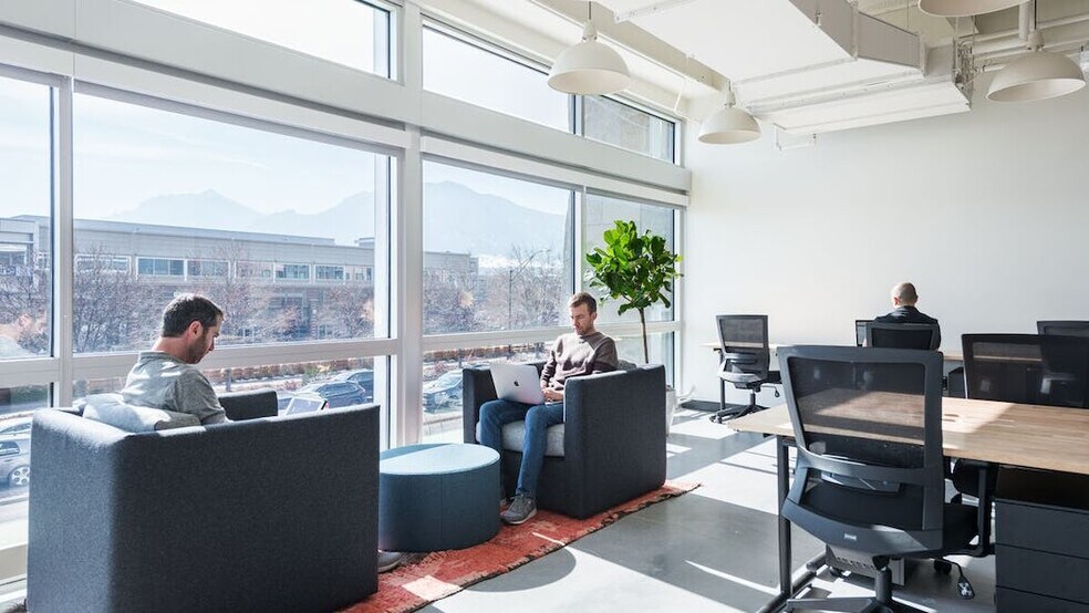 More Photos Of 2755 Canyon Blvd, Boulder Coworking Space