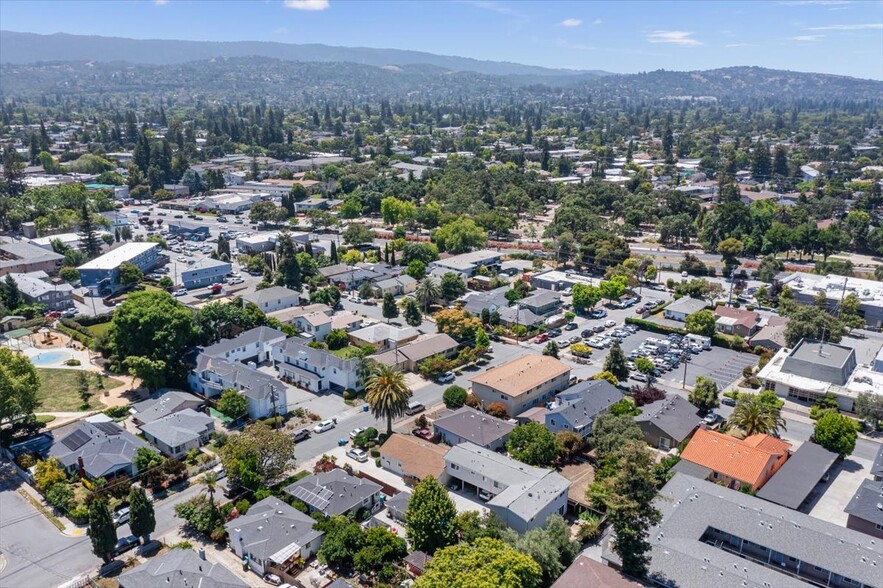 More Photos Of 227 Madrone St, Redwood City Apartments For Sale