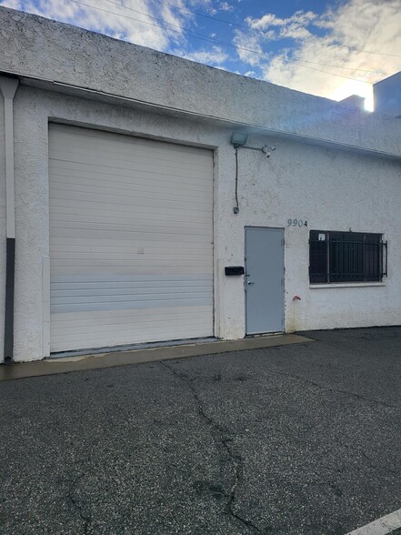 Primary Photo Of 9904 Canoga ave, Chatsworth Warehouse For Lease