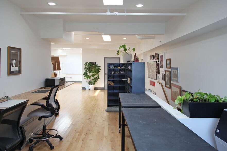 More Photos Of 1190B Shafter Ave, San Francisco Warehouse For Sale