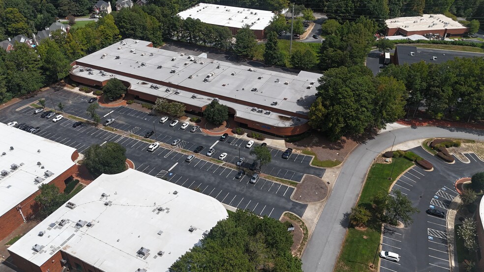 More Photos Of 2995 Courtyards Dr, Peachtree Corners Distribution For Sale