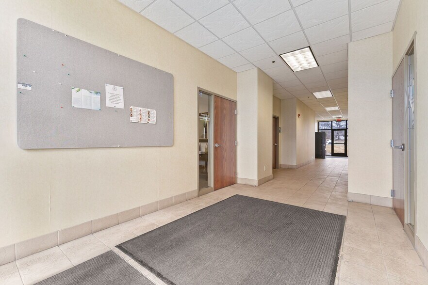 More Photos Of 300 Coon Rapids Blvd NW, Coon Rapids Office Residential For Lease