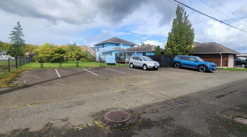 More Photos Of 305 W 1st St, Aberdeen General Retail For Sale