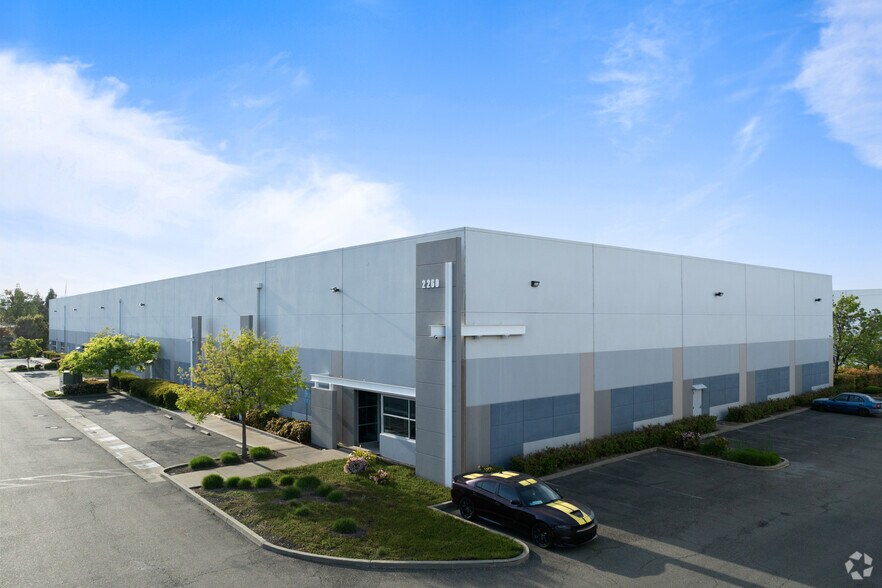 Primary Photo Of 2260 Cordelia Rd, Fairfield Warehouse For Lease