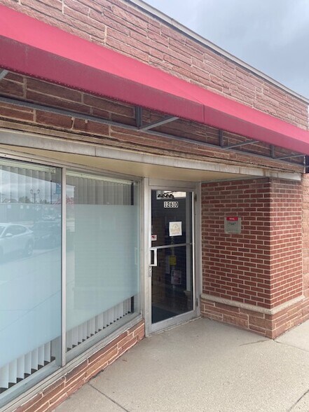 More Photos Of 12610 W Hampton Ave, Butler General Retail For Sale