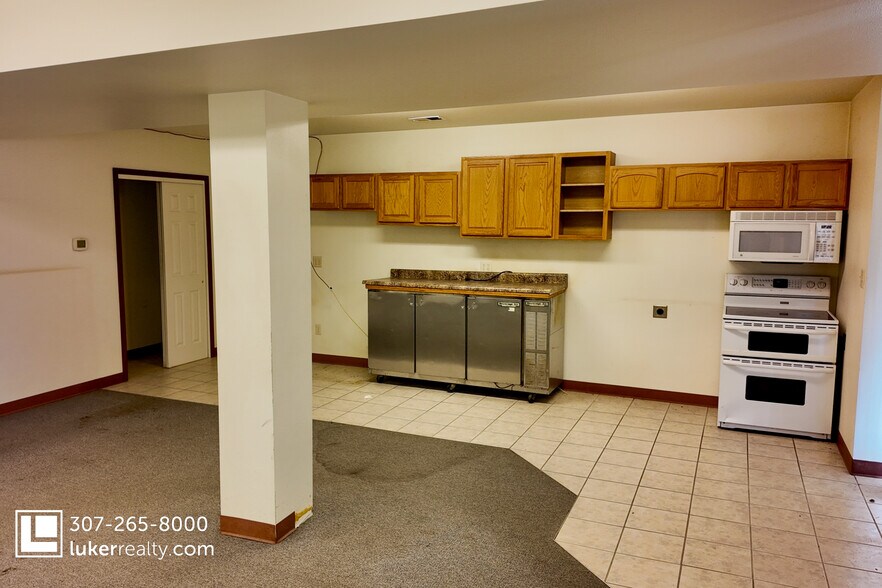 More Photos Of 5675 Chapman Pl, Casper Manufacturing For Sale