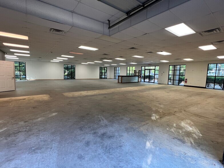 More Photos Of 1504 Fording Island Rd, Bluffton Freestanding For Lease