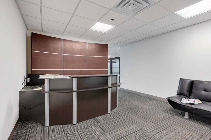 More Photos Of 3363 NE 163rd St, North Miami Beach Medical For Sale