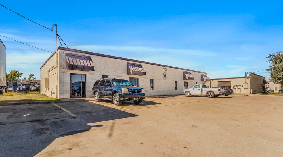 More Photos Of 8160 Moberly Ln, Dallas Light Manufacturing For Lease