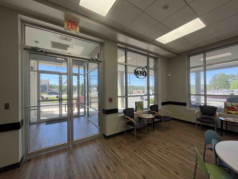 More Photos Of 1575 Montgomery Hwy, Vestavia Hills Medical For Lease