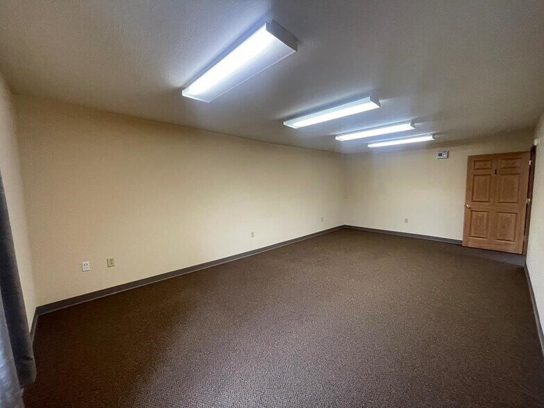 More Photos Of 725 Ritter Dr, Daniels Storefront Retail Office For Lease