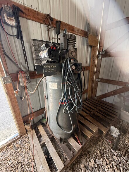 More Photos Of 8521 Liberty Rd, Campbellsville Land For Sale