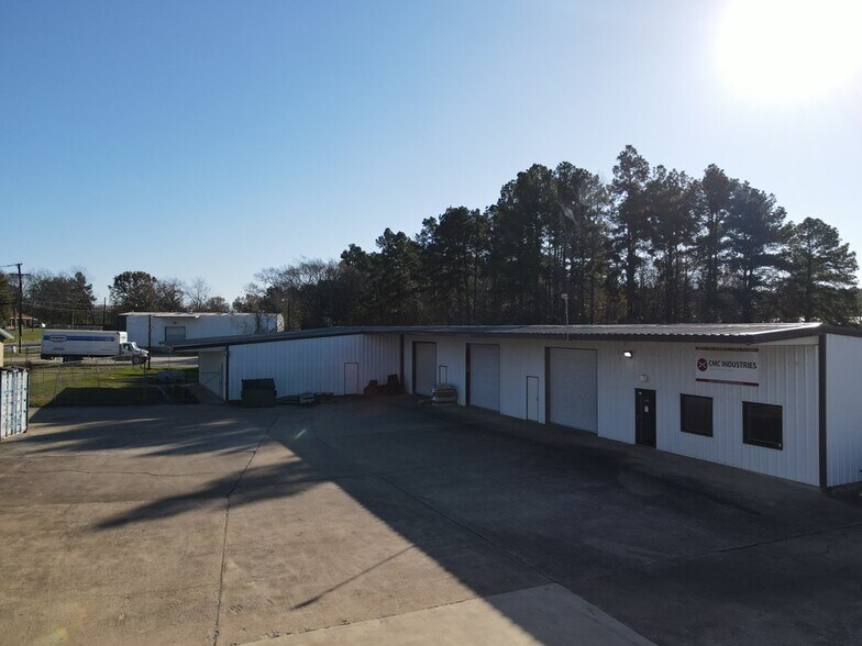 More Photos Of 1610 N John Redditt Dr, Lufkin Light Manufacturing For Sale