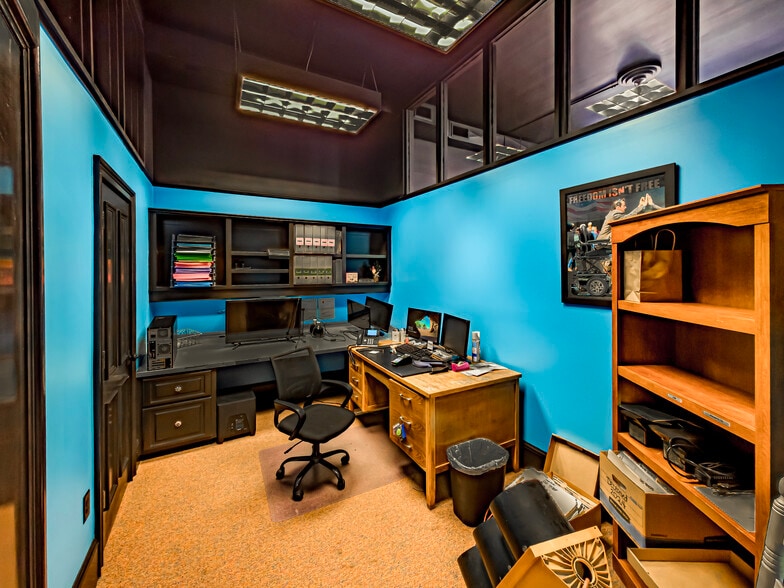 More Photos Of 105-111 W Central, Valdosta Storefront Retail Office For Sale