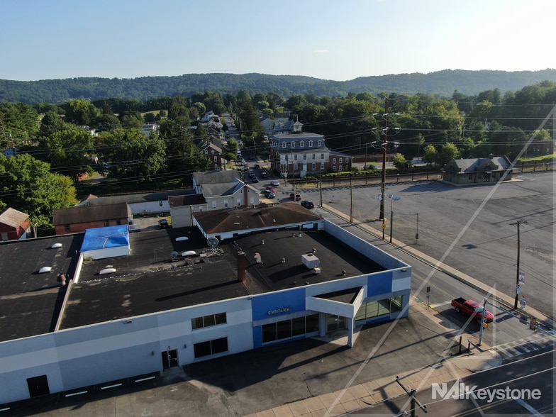 More Photos Of 60 E Penn Ave, Wernersville Auto Dealership For Sale