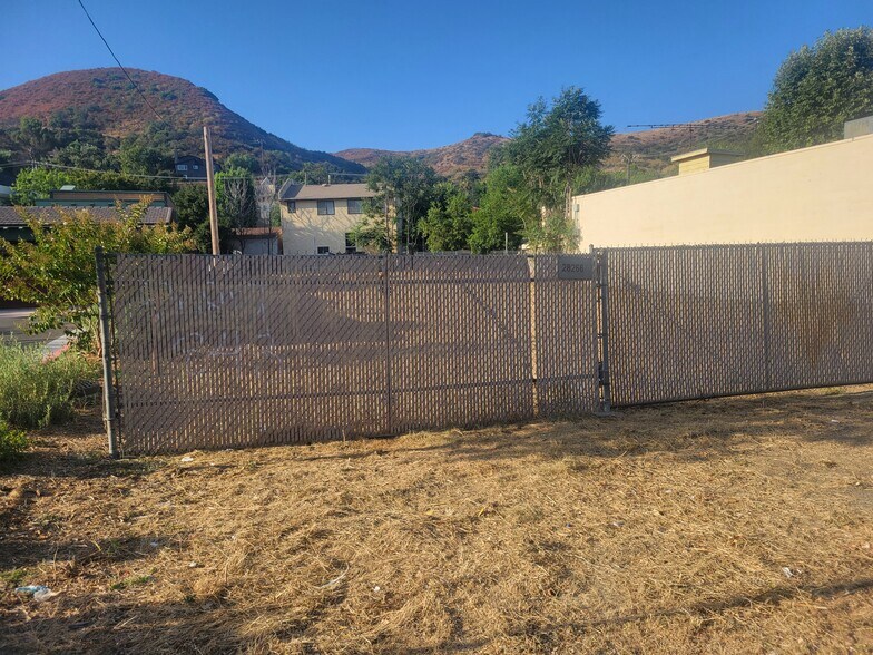 More Photos Of 28266 Dorothy Dr, Agoura Hills Land For Lease