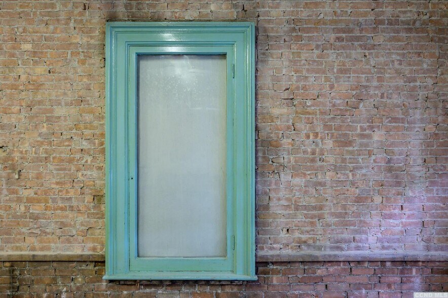 More Photos Of 8-10 Park Pl, Hudson Specialty For Sale