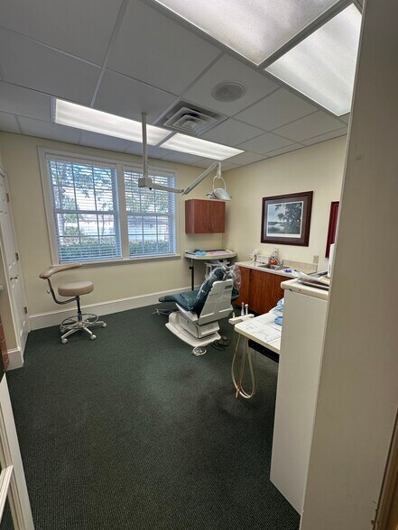 More Photos Of 1850 Bellair Blvd, Orange Park Medical For Sale