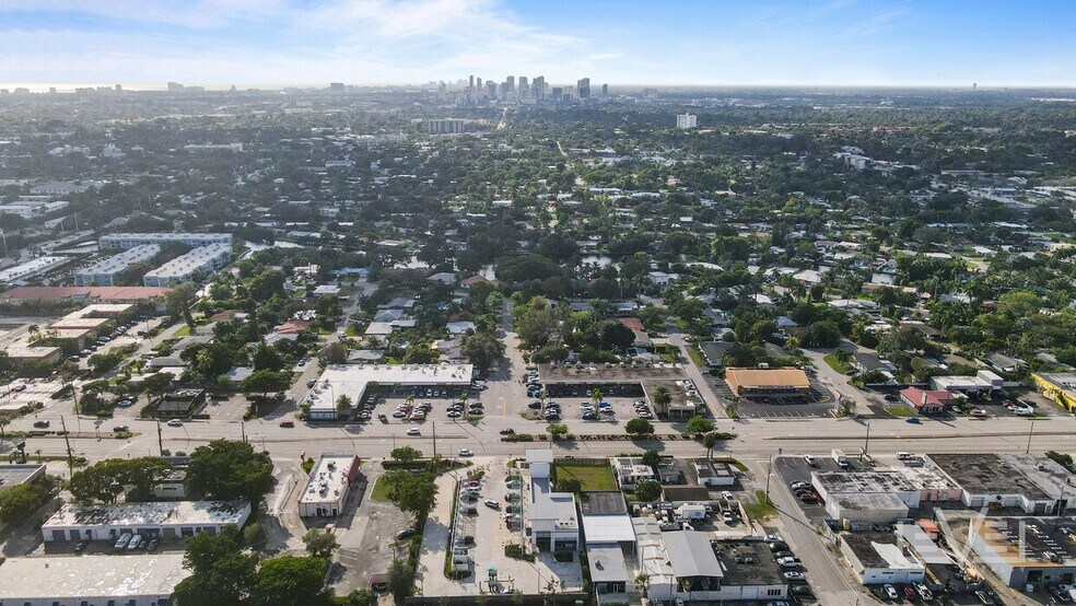 More Photos Of 400-420 E Oakland Park Blvd, Oakland Park General Retail For Lease