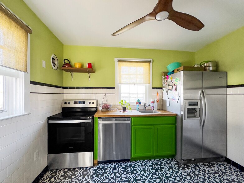 More Photos Of 5100 Atlantic Ave, Wildwood Hotel For Sale