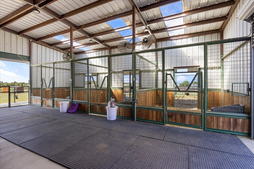 More Photos Of 5444 Meadow Ridge Dr, Weatherford Land For Sale